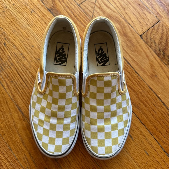 Vans Classic Slip Ons - Picture 2 of 8